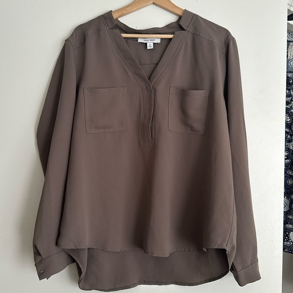 Nine West Tops - GUC Nine West Brown Blouse